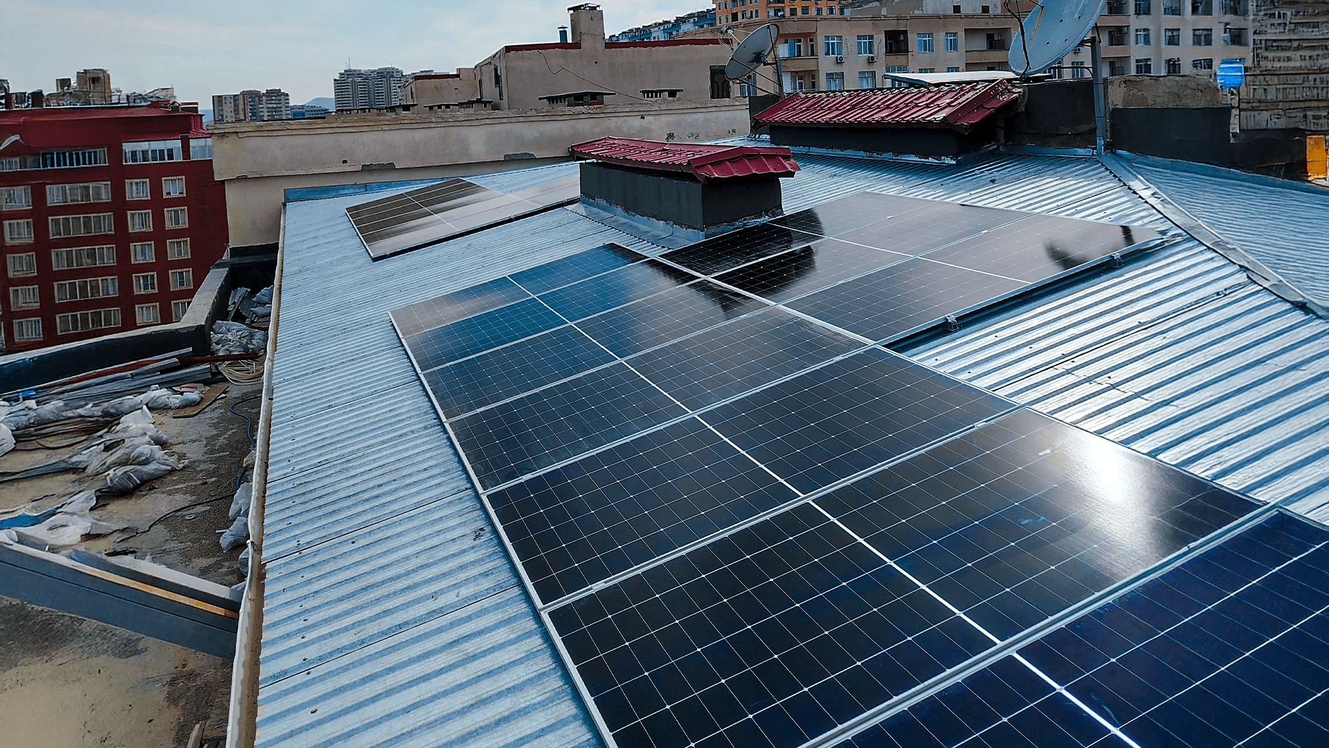 Bursa Residence üçün 35 kVt-lıq On-Grid Günəş Enerjisi Layihəsi 