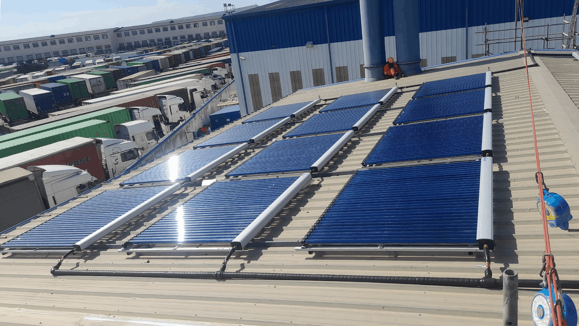 Layihə: Schlumberger Üçün Sənaye Miqyaslı Günəş Kollektoru Sistemi